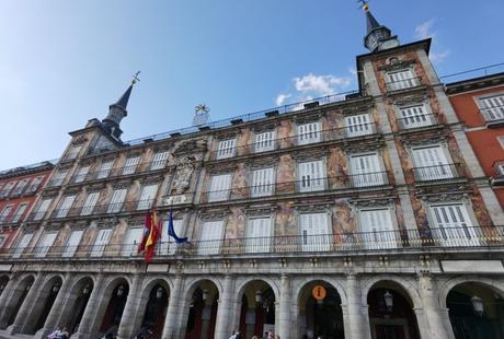 Los frescos de la Casa de la Panadería en la Plaza Mayor de Madrid