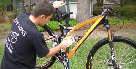 Cómo lavar una bici paso a paso