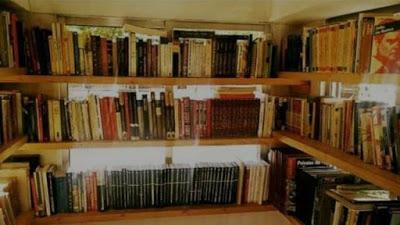 La biblioteca incendiada que renace de sus cenizas.