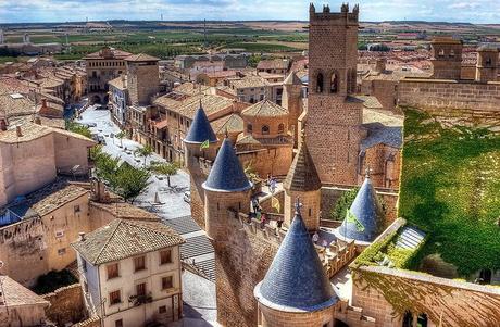 Olite, una joya de ciudad real presidida por su espectacular castillo