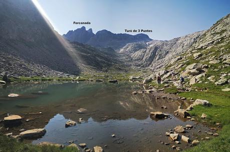 Tuc de Mulleres (3.009 m.) desde la Besurta Tuc de Mulleres (3.009 m.) desde la Besurta