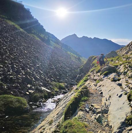 Tuc de Mulleres (3.009 m.) desde la Besurta Tuc de Mulleres (3.009 m.) desde la Besurta