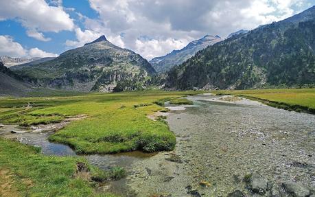Tuc de Mulleres (3.009 m.) desde la Besurta Tuc de Mulleres (3.009 m.) desde la Besurta