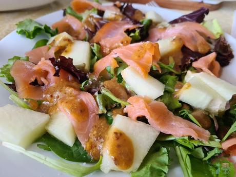 ENSALADA DE MELON CON SALMON AHUMADO ENSALADA DE MELON CON SALMON AHUMADO