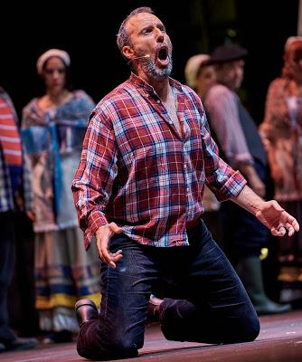 Una Tabernera de exteriores Una Tabernera de exteriores