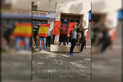 La exaltación de la dictadura. ¿De qué se ríe el Emérito? Y... deportista españoles anti Vox en las Olimpiadas de Tokio.