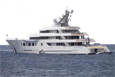 La exaltación de la dictadura. ¿De qué se ríe el Emérito? Y... deportista españoles anti Vox en las Olimpiadas de Tokio.