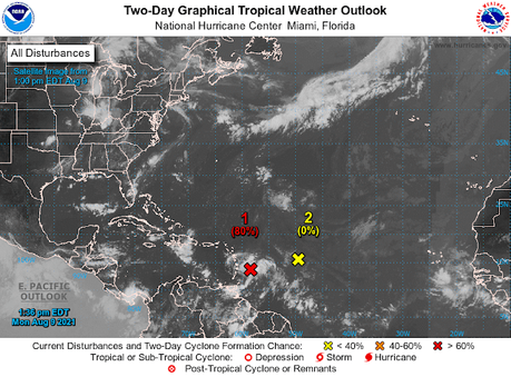 Baja presión se convertiría en ciclón en cualquier momento. Baja presión se convertiría en ciclón en cualquier momento.