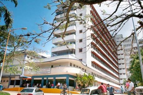 San Cristóbal: Pacientes renales del Hospital Central denunciaron malas condiciones del centro de salud