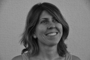 LA MUERTE EN UN NAIPE - JIMENA TIERRA