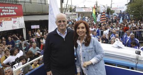 Montonero, diplomático y sociólogo, el pasado del nuevo titular de Defensa