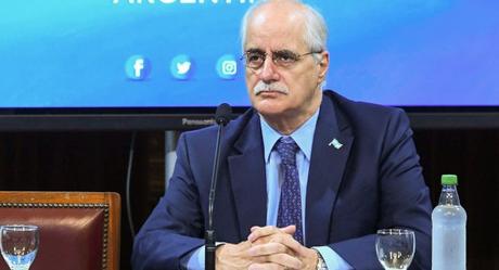 Montonero, diplomático y sociólogo, el pasado del nuevo titular de Defensa