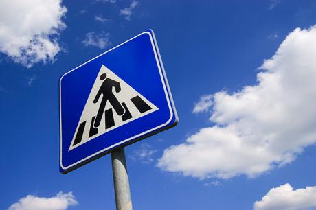 Origen del popular refrán “Por La Calle Del Medio”