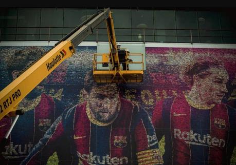 Retiran imagen de Lionel Messi en el Camp Nou