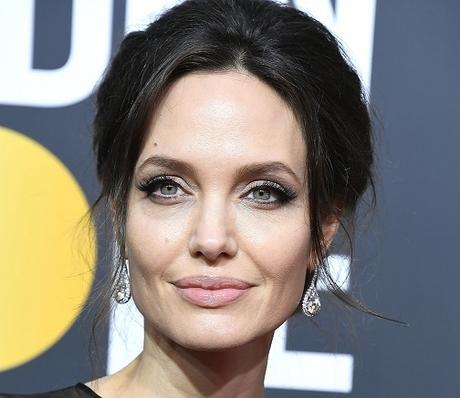 Cómo delinear unos ojos con párpados caidos Cómo delinear unos ojos con párpados caidos