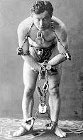 HARRY HOUDINI: LA LEYENDA DEL ILUSIONISMO