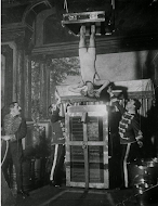 HARRY HOUDINI: LA LEYENDA DEL ILUSIONISMO