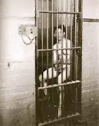 HARRY HOUDINI: LA LEYENDA DEL ILUSIONISMO