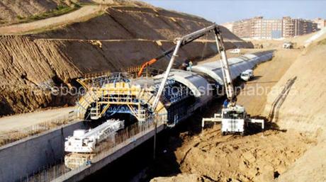 Construcción de Metrosur en La Pollina