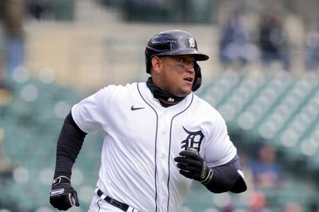 Miguel Cabrera está a un bambinazo del jonrón 500