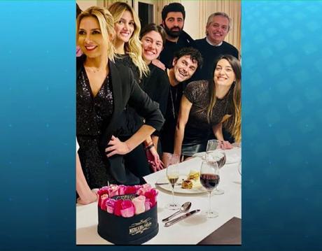 La fiesta inolvidable: Las fotos del cumple de Fabiola sus amigos y el presi… ¿y las de las venezolanas de Cafiero?