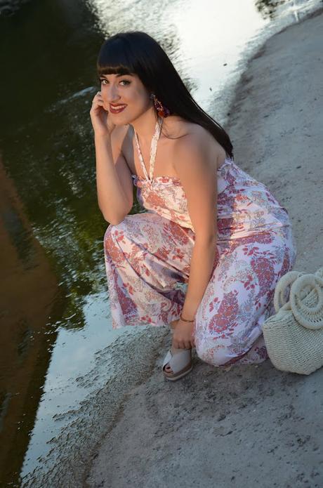 Mono floral print