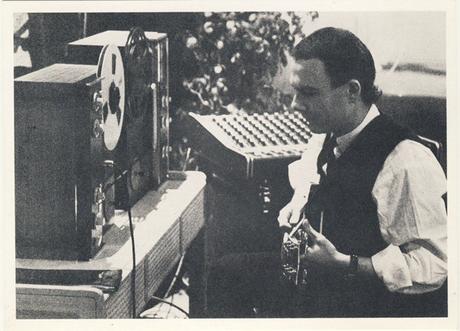 Robert Fripp - God Save The Queen / Under Heavy Manners (1980) Robert Fripp - God Save The Queen / Under Heavy Manners (1980)