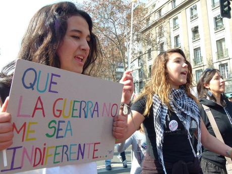 Atrapados, Entre la Derecha que no Quiere y la Izquierda que no Puede Atrapados, Entre la Derecha que no Quiere y la Izquierda que no Puede