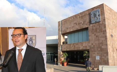 Xavier Nava  no cumplió promesas, denuncian trabajadores del Ayuntamiento