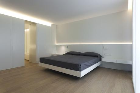 Casa Remodelada en Estilo Minimalista en Valencia