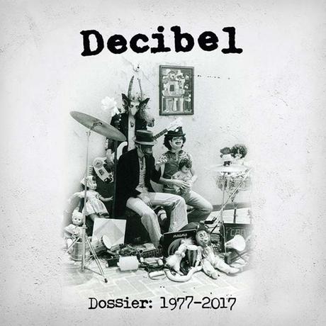 Decibel: Dossier 1977-2017, Compendio de Vida