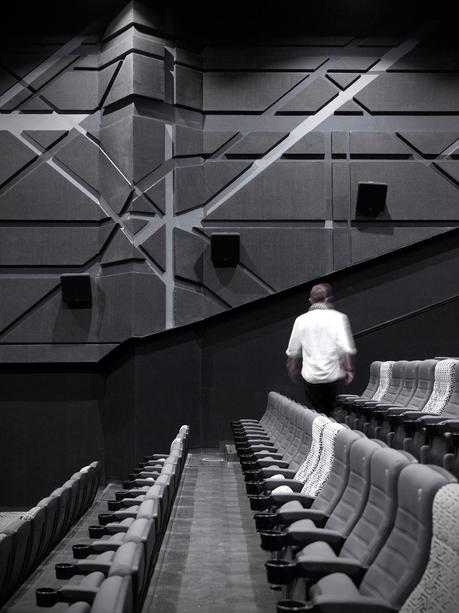 El universo exponencial de One Plus Partnership 8A-1