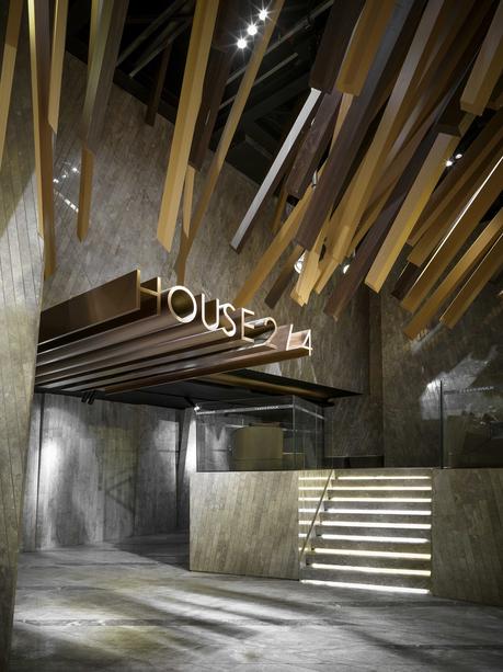 El universo exponencial de One Plus Partnership 06-3