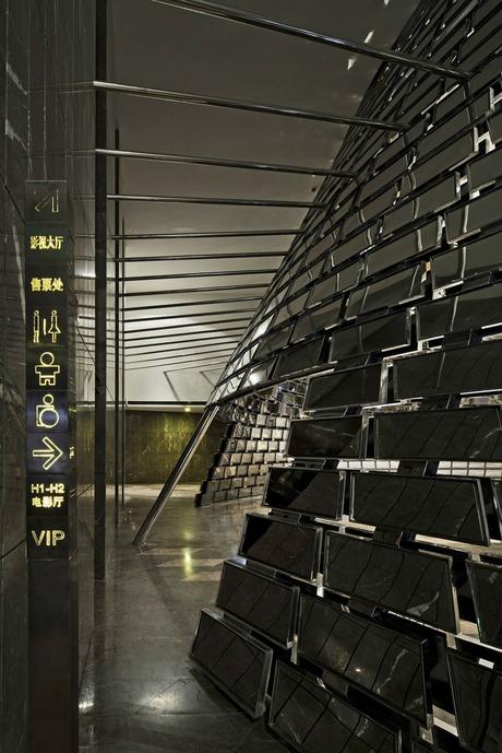 El universo exponencial de One Plus Partnership 1523801_136638483173324_1015703466150573705_o