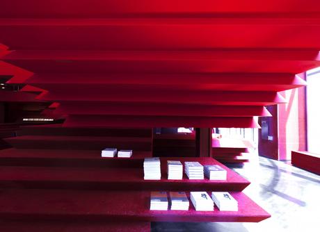 El universo exponencial de One Plus Partnership PAGE-001-17