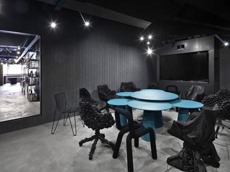 El universo exponencial de One Plus Partnership PAGE-004-5