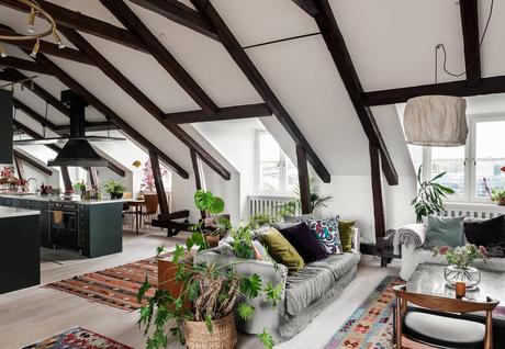 Cocina abuhardillada