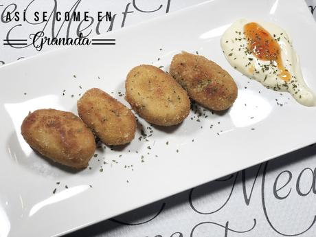 Croquetas de dátiles y bacon sin gluten ni lactosa y en thermomix