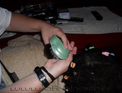 Un príncipe y una princesa con el pelo afro