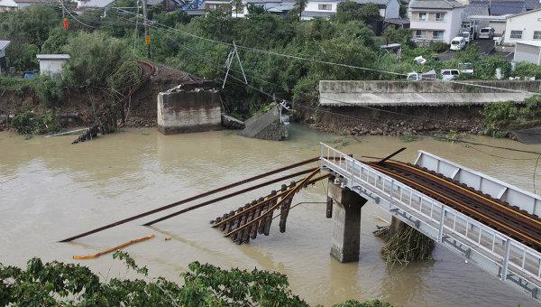 Asciende a 27 los muertos ocasionados por el tifón Talas en su paso por Japón