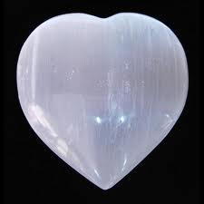 Selenitas, habitantes y piedras de la luna