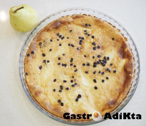 Clafoutis de pera y pasas