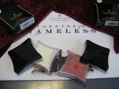 Illamasqua - Theatre of the Nameless (productos y swatches)