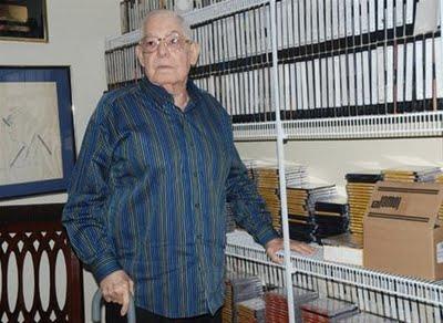 MUNDITO ESTA INTERNO