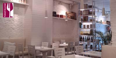 Comiendo en La Colonial de Goya (Madrid)