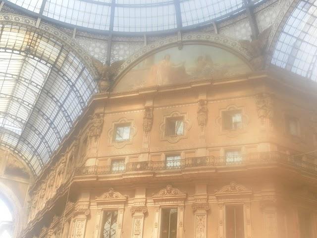 Relato de shopping por Milán.