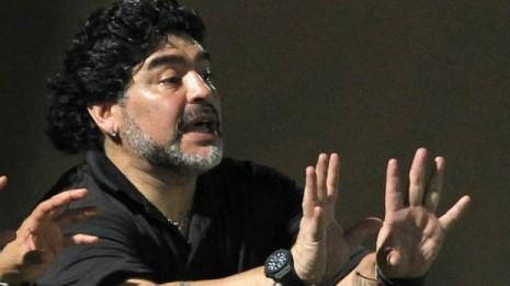Amando a Maradona: Al Wasl