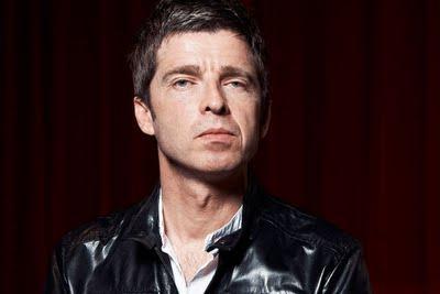 AKA... What A Life! - Noel Gallagher's High Flying Birds