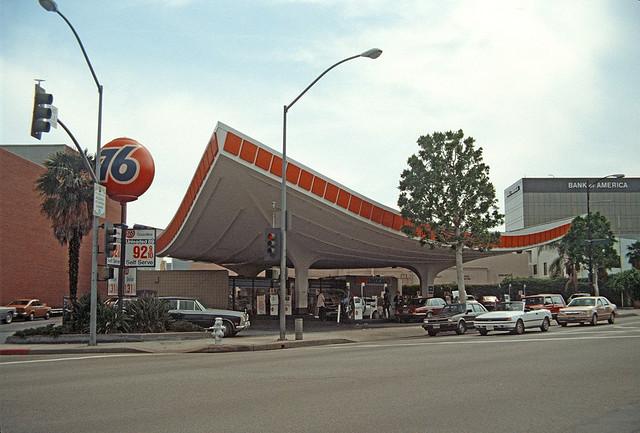 Union 76 Gas Station, Beverly Hills