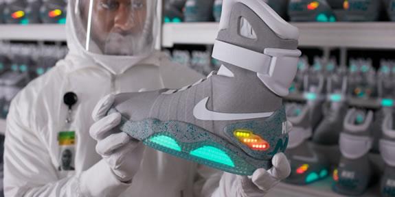 2011 Nike MAG :: las zapatillas de Marty McFly